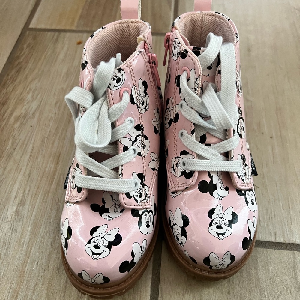 Tucker + Tate Minnie boots